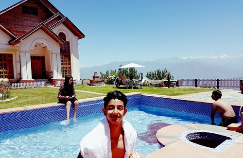 Mandhol Cabaña | Dwarika Residencia Shelapani Shimla Hills