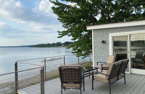 Shelburne Casa | Shelburne Bay Waterfront Getaway