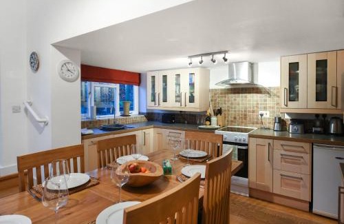 Bishops Castle Casa | Sheldon Cottage