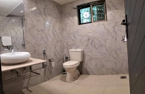 F-7 Sector Hotel | Shelton Boulevard Islamabad