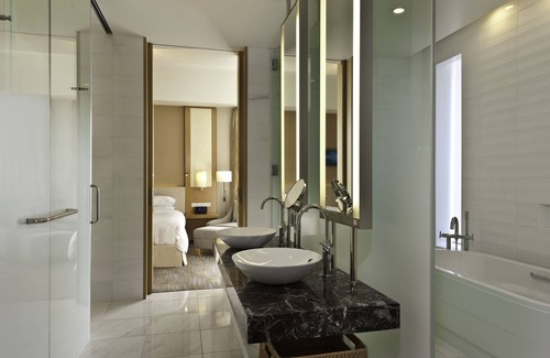 Hiroshima City Centre Hotel | Sheraton Grand Hiroshima Hotel