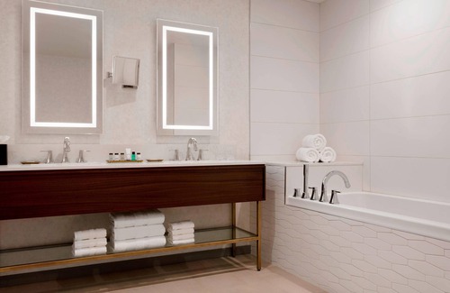 Les Maskoutains Regional County Municipality Hotel | Sheraton Saint-Hyacinthe Hotel