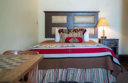 Sheridan Hotel | Sheridan Inn - Best Western Signature Collection