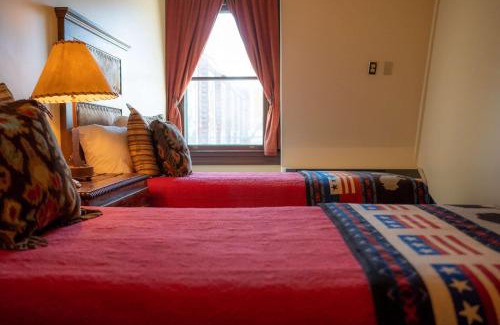 Sheridan Hotel | Sheridan Inn - Best Western Signature Collection