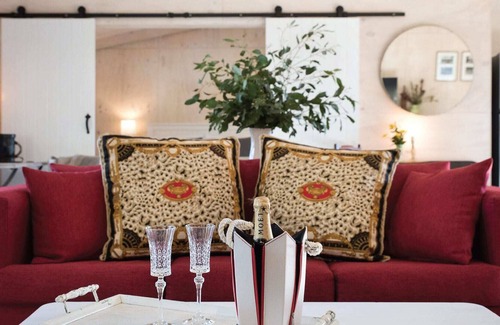 Bullarto South Villa | Shillings and Pence S