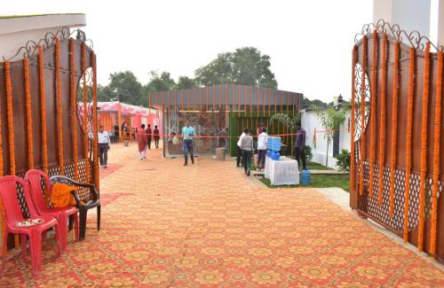 Kirakat Hotel | Shivanya Palace And Restaurant