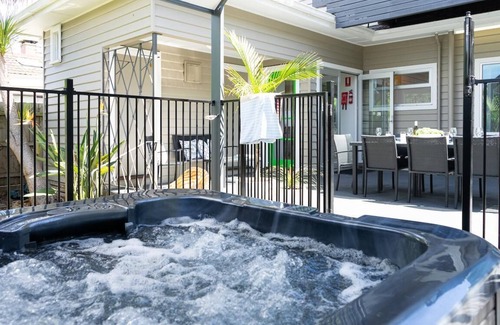 Tootgarook Casa | ShoreLine - WAKE UP ON THE WATER