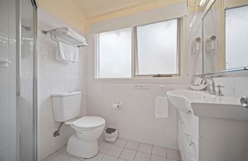 Elizabeth Beach Villa | Shores Beach & Lakeside Villas