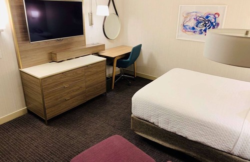 Downtown Columbus Hotel | Short Drive to Victorian Village, Pets Allowed, Outdoor Fireplace