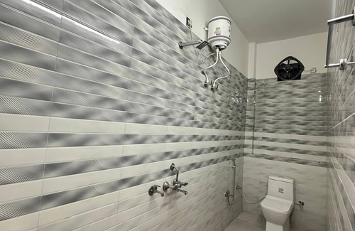 Faizabad Hotel | Shree Radhe palace