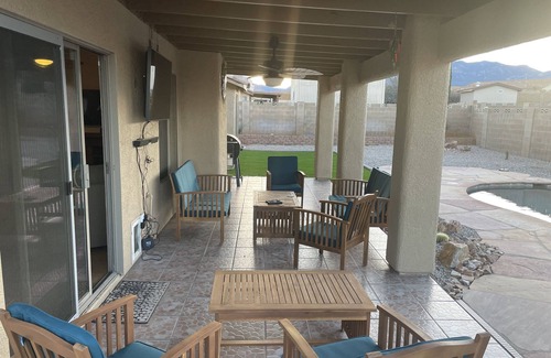 Sierra Vista Casa | Sierra Vista Getaway Home, Private pool, Great Room