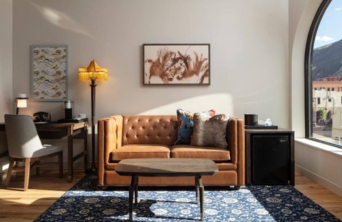 Glenwood Springs Casa | Signature View, Hotel Maxwell Anderson, Cozy Brewpub, Walk to Hot Springs Pool