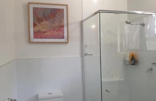 Metricup Cabina | SilverSprings Spa Retreat Pet Friendly Cottages and Glampings