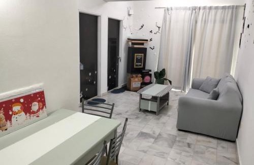 Taman Melaka Raya Apartamento | Simple life homestay