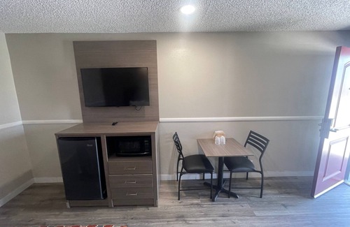 San Bernardino Hotel | SimpleStay Suites - San Bernardino