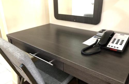 Arlington Hotel | Simply Home Inn & Suites - Riverside