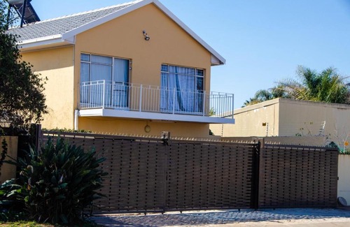 Alabama Casa | Simunye Guest House