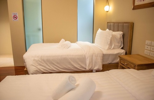 Samran Rat Hotel | Siri Ratchadamnoen Bangkok Hotel