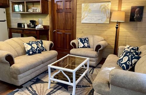 Antoneys Cay Cabaña | Siéntate y relájate ... ¡tu hogar privado en la cabaña está aquí!