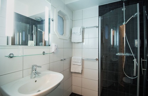 Vikingstad Hotel | Sjögestad Motell