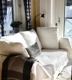 Osteraker Casa | Sjöstuga/gästhus i skärgården.