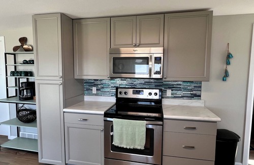 Madison Casa | Skeet's Retreat: Lake Herman's Hidden Gem of Adventure and Relaxation! Sleeps 8