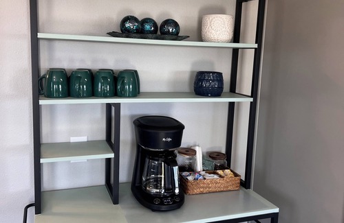 Madison Casa | Skeet's Retreat: Lake Herman's Hidden Gem of Adventure and Relaxation! Sleeps 8