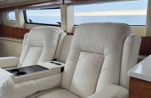 Key West Alquiler De Eote | Skip the Hotel - Stay on the Water aboard a 46 foot Yacht in Key West