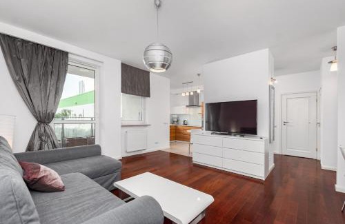 Ursus Apartamento | Skoroszewska 7 by Homeprime