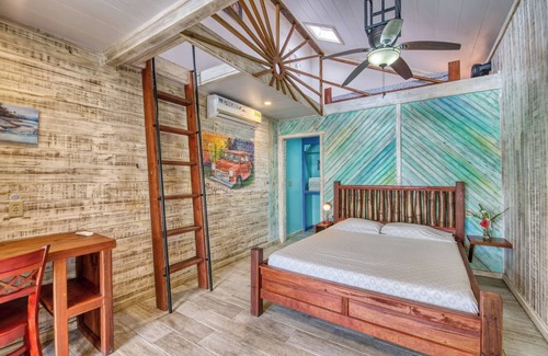 Big Creek Hotel | Skully's House