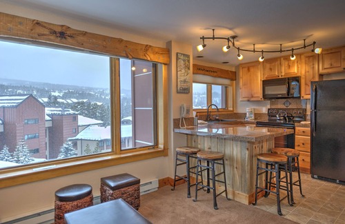 Peak 9 Condominio | Sky Mountain Studio