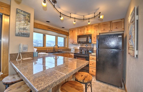 Peak 9 Condominio | Sky Mountain Studio