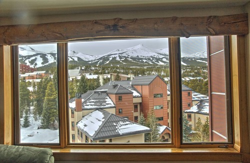 Peak 9 Condominio | Sky Mountain Studio