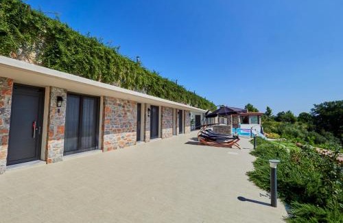Skiathos Town Villa | Sky Sea Resort & Villas