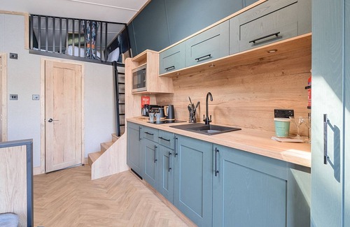 Great Houghton Cabaña | SKYLIGHT STARGAZER - BILLING AQUADROME in Billing Aquadrome Holiday Park