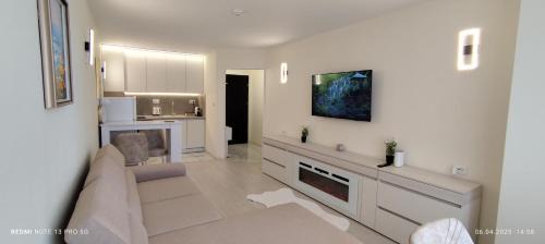 Golden Sands Apartamento | Skyline Sea View - Топ център Златни пясъци, първа линия