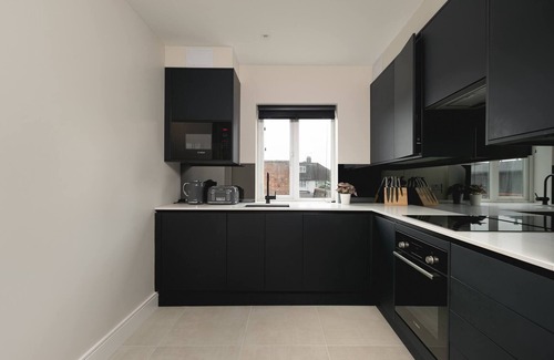 Barnet Apartamento | Skyvillion -4bed Acogedor Cockfosters Apt Mins To Tube
