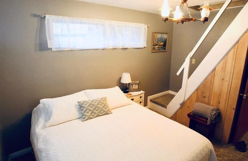 Camp Nelson Casa | Slate Mountain View Hot Tub Sequoias Trail of 100 Giants River EV