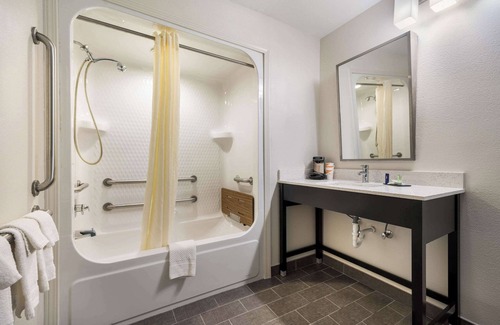 Cullman Hotel | Sleep Inn & Suites Cullman I-65 exit 310