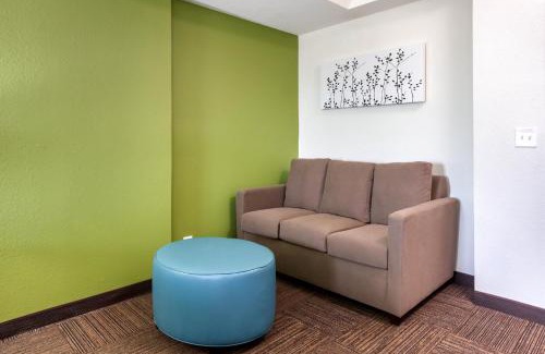 Sun Bay South Hotel | Sleep Inn & Suites Tampa South