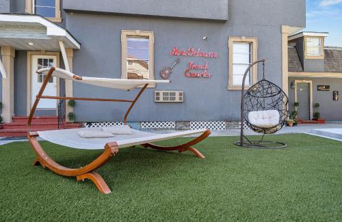 Tulane - Gravier Hotel | Sleeps 24-spacious Suites Near Fq W Pool