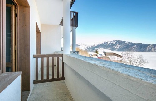 La Lechere Apartamento | Sleeps 3! Studio | Scenic Living in Valmorel!