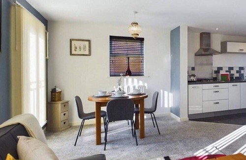 Stafford Casa | Sleeps6- FamilyFriendly- FreeParking- 3Br