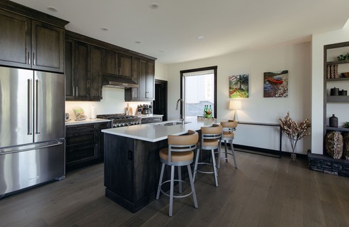 Rossland Villa | Slope Side On Crest - The Ultimate Ski In/Ski Out Family Retreat