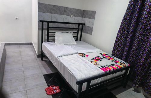 Gitesi Cabina | Small Land Lodge