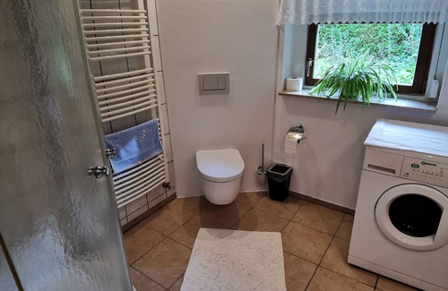 Stadtbezirk Nord Apartamento | Small room with bathroom