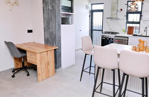 Vacoas-Phoenix Casa | Smart & Modern 2BR Home in Secure Gated Area