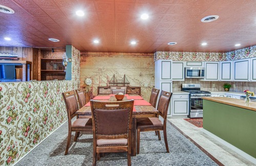 Smethport Apartamento | Smethport Vacation Rental w/ Fireplace & Lake View