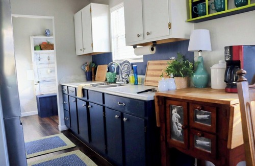Arley Casa | Smith Lake Escape! Comfy, colorful, family friendly home. Private boat launch