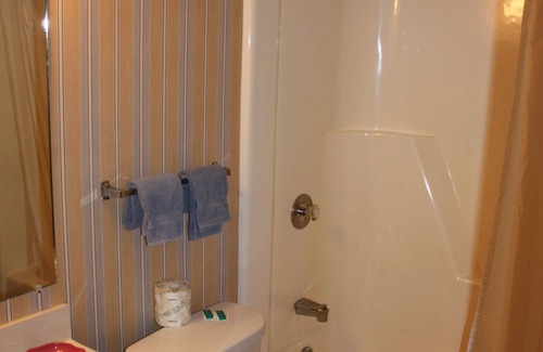 Smoketown Hotel | Smoketown Inn